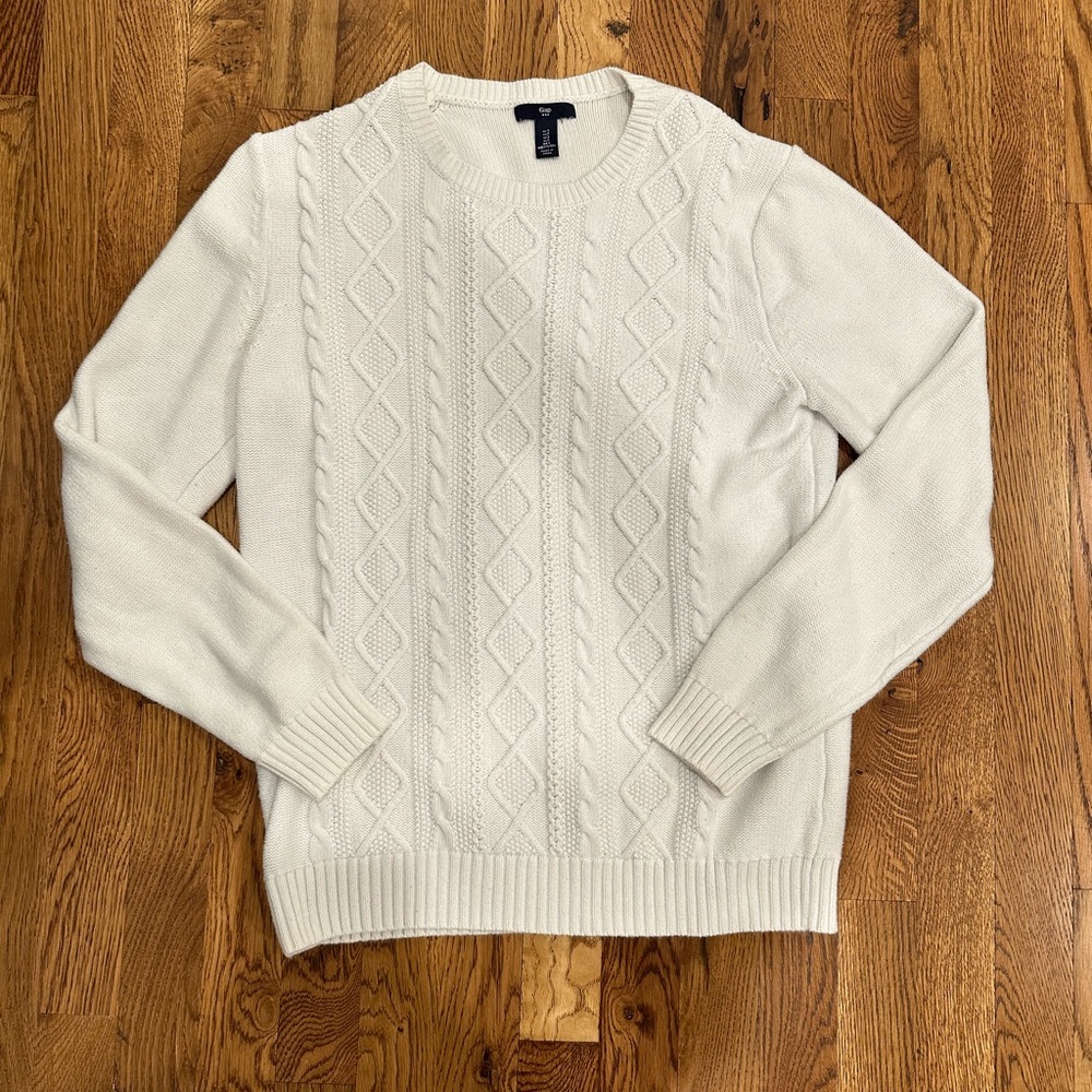 GAP Small Men’s White Sweater